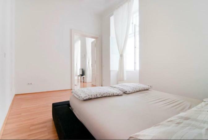 Apartment In Stephansplatz เวียนนา ภายนอก รูปภาพ